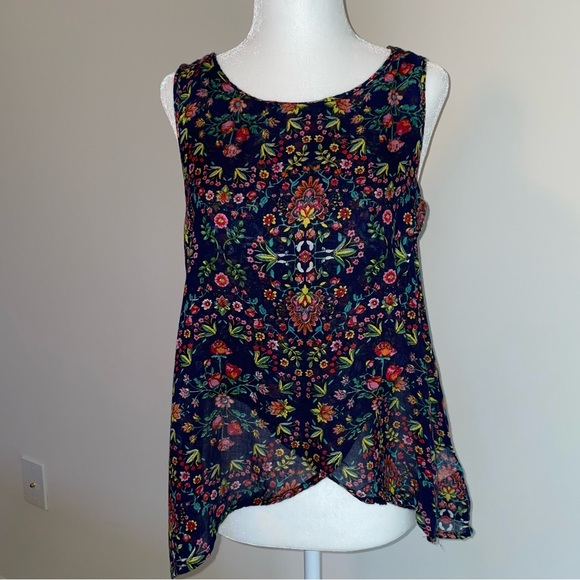 ModCloth Floral Top - Picture 2 of 9